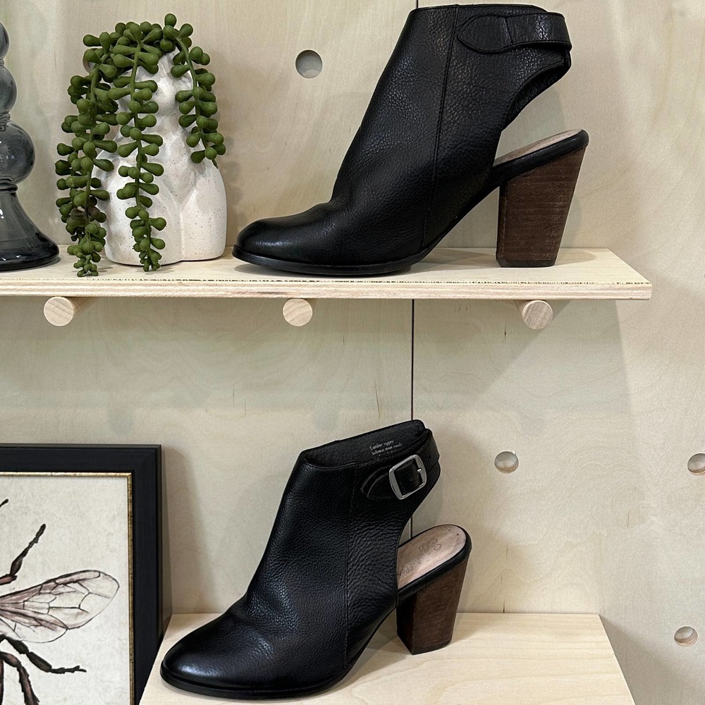 SEYCHELLES Caravan Open Back Booties SZ 8 Black Leather Buckle Detail Ankle Boot